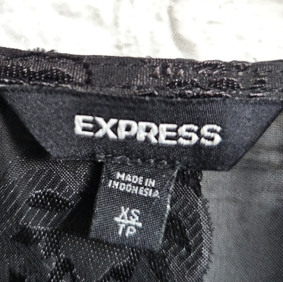 EXPRESS Black Floral Sheer Wrap Blouse, XS - Picture 3 of 6